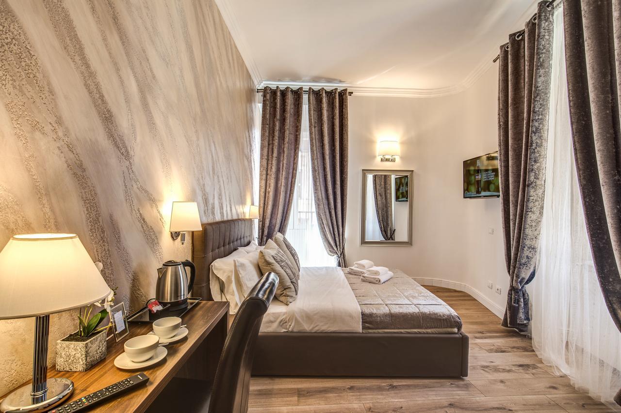River Luxury Suites โรม ภายนอก รูปภาพ