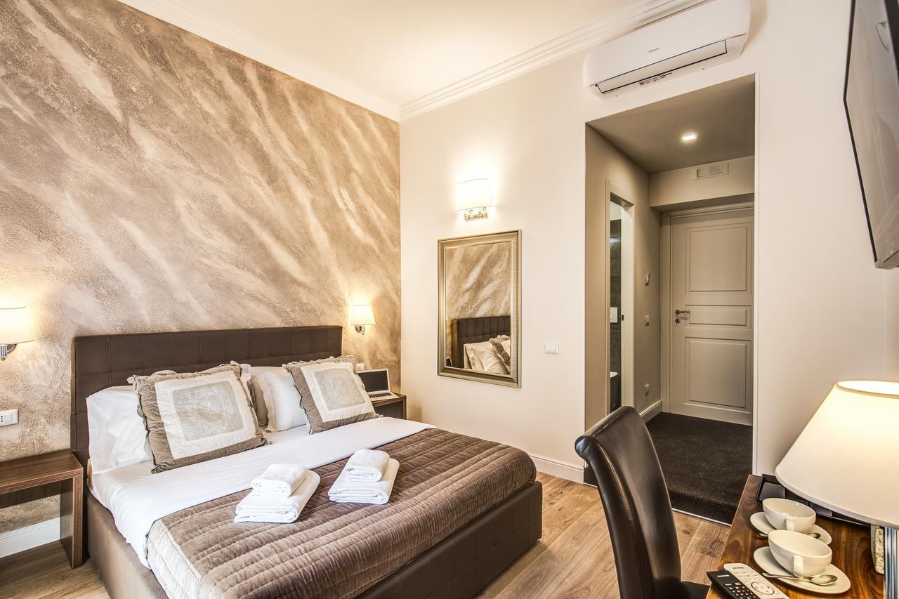 River Luxury Suites โรม ภายนอก รูปภาพ