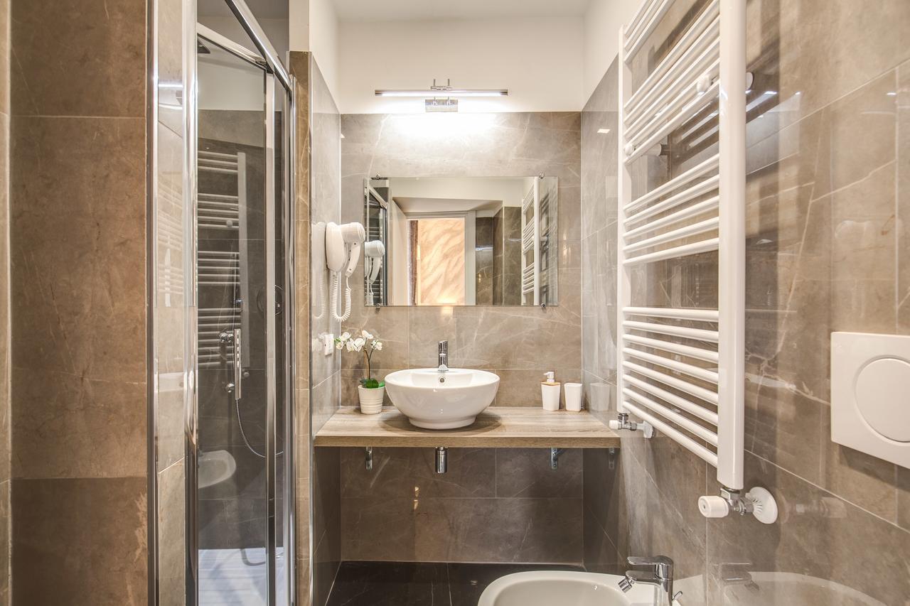 River Luxury Suites โรม ภายนอก รูปภาพ